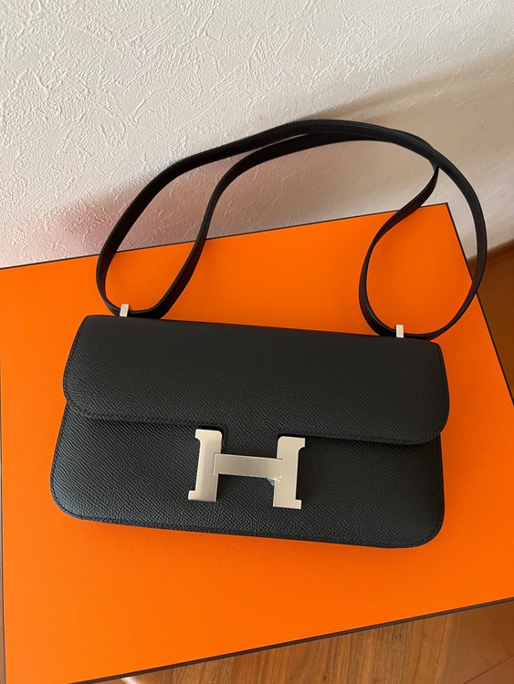 コンスタンスエラン（ブランドバッグ）の商品画像 - 査定依頼日：2026年3月28日 - 最高査定価格：1,550,000円