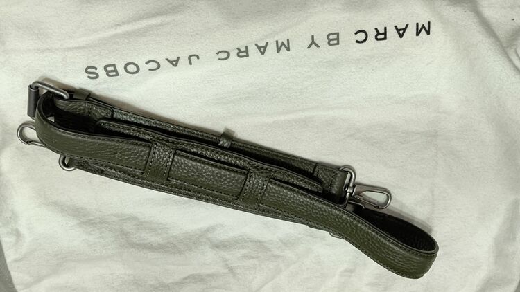 MARC BY MARC JACOBS（古着・ファッション）の商品画像 - 査定依頼日：2025年9月28日 - 最高査定価格：4,000円