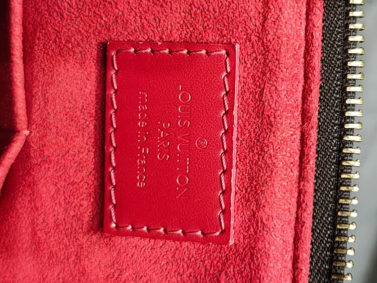 カイサトートPM（ブランドバッグ）の商品画像 - 査定依頼日：2026年4月9日 - 最高査定価格：140,000円