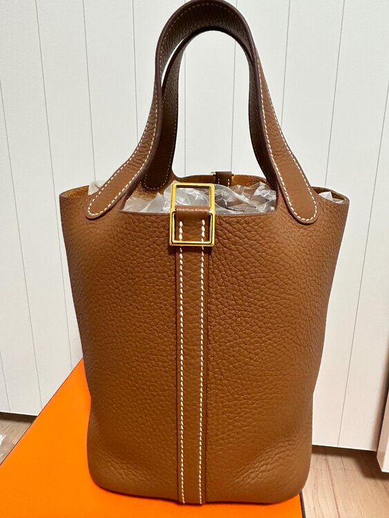 ピコタンロックpm（ブランドバッグ）の商品画像 - 査定依頼日：2025年5月31日 - 最高査定価格：610,000円