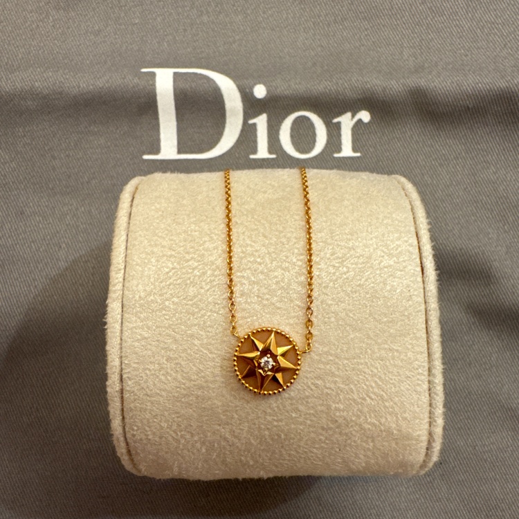 Diorローズデヴァンピンクオパール（宝石）の商品画像 - 査定依頼日：2026年8月13日 - 最高査定価格：70,000円