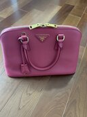 プラダ  （ブランドバッグ）の商品画像 - 査定依頼日：2025年4月30日 - 最高査定価格：80,000円