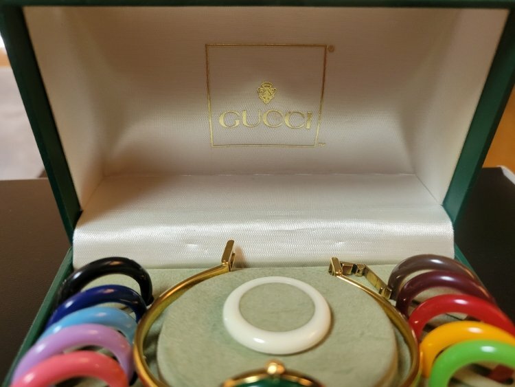 GUCCI グッチ レディース腕時計 バングルウォッチ 替えベゼル一部・箱付き（ブランド財布・小物）の商品画像 - 査定依頼日：2026年8月24日 - 最高査定価格：80,000円