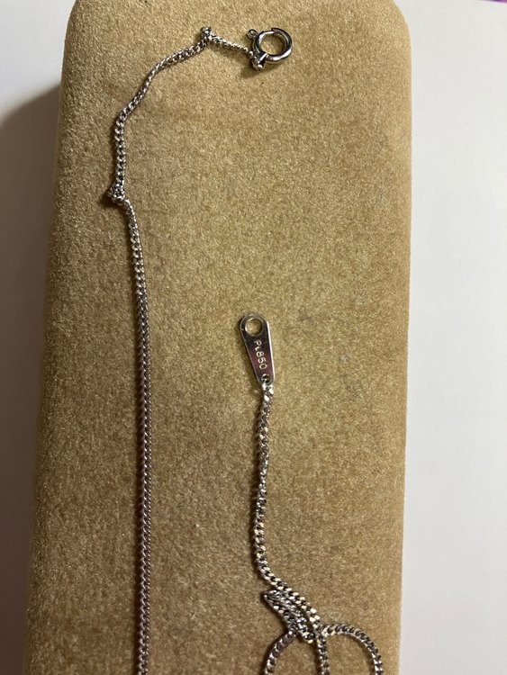 ペンダント（宝石）の商品画像 - 査定依頼日：2023年4月16日 - 最高査定価格：30,000円