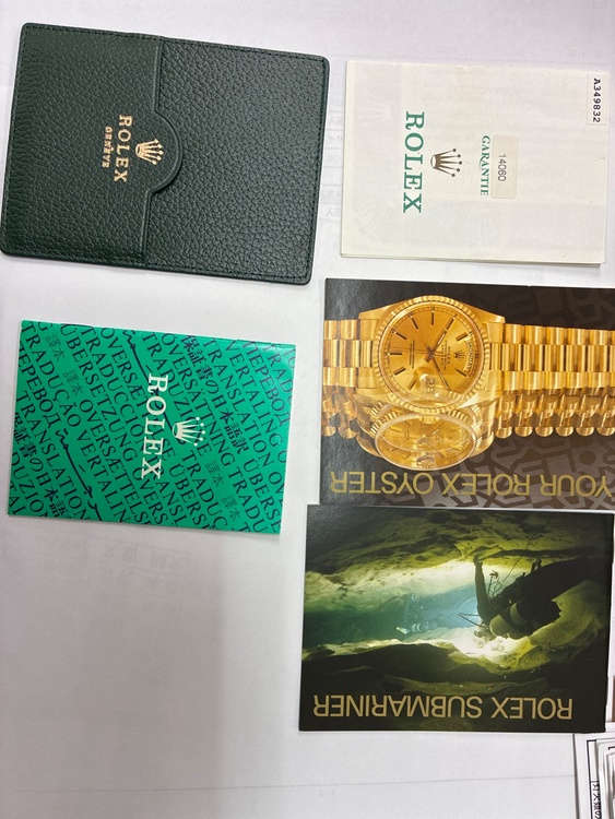 ロレックス サブマリーナー 11406（高級時計）の商品画像 - 査定依頼日：2026年4月8日 - 最高査定価格：1,700,000円