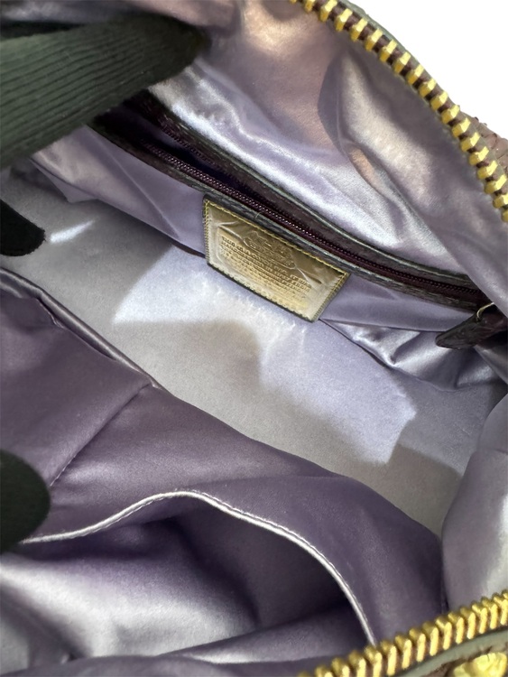 その他 コーチ （ブランドバッグ）の商品画像 - 査定依頼日：2025年11月22日 - 最高査定価格：2,500円