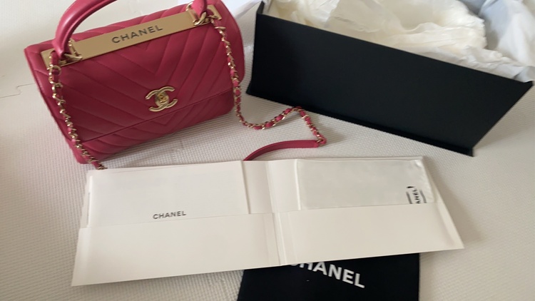 CHANEL Vステッチトップハンドルフラップバッグ（ブランドバッグ）の商品画像 - 査定依頼日：2026年7月12日 - 最高査定価格：480,000円