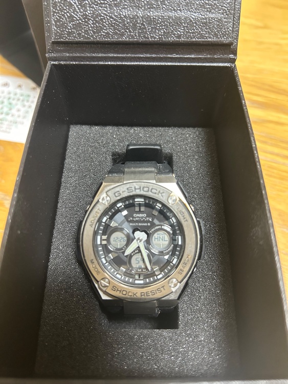 G-SHOCK その他 GST-W310-1AJF（高級時計）の商品画像 - 査定依頼日：2025年10月30日 - 最高査定価格：5,000円