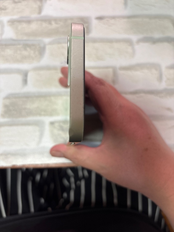 iPhone iPhone 12 128GB Softbank（スマホ）の商品画像 - 査定依頼日：2026年9月16日 - 最高査定価格：25,500円