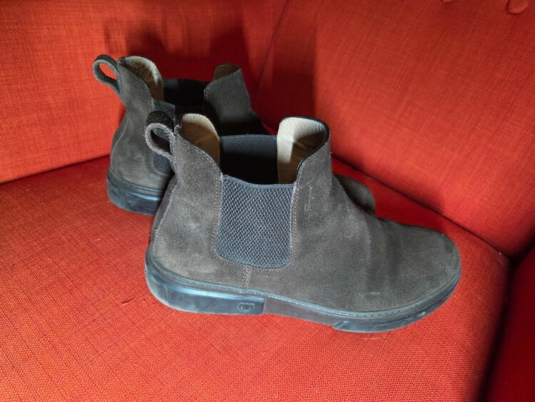 サルバトーレフェラガモサイドゴアブーツスエード（古着・ファッション）の商品画像 - 査定依頼日：2026年2月26日 - 最高査定価格：3,000円