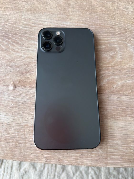 iPhone iPhone 12 Pro 128GB Softbank（スマホ）の商品画像 - 査定依頼日：2026年9月6日 - 最高査定価格：22,500円
