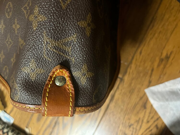 ルイヴィトン モノグラム ソミュール35（ブランドバッグ）の商品画像 - 査定依頼日：2025年4月14日 - 最高査定価格：70,000円