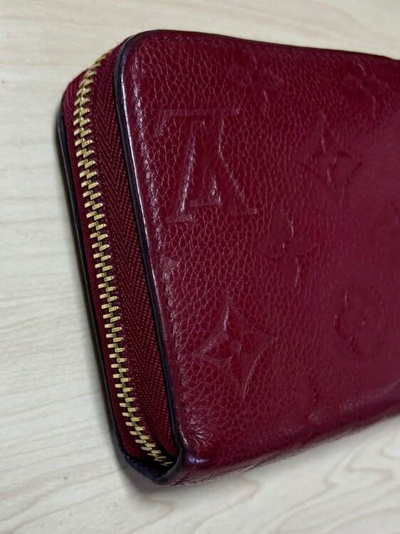 アンプラント　ジッパーウォレット（ブランド財布・小物）の商品画像 - 査定依頼日：2025年1月8日 - 最高査定価格：20,000円