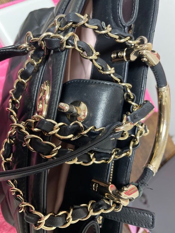 tote（ブランドバッグ）の商品画像 - 査定依頼日：2025年7月25日 - 最高査定価格：300,000円