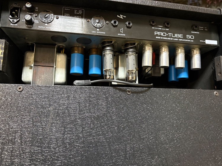 LANEY PRO-TUBE 50（ピアノ・楽器・PA機材）の商品画像 - 査定依頼日：2026年6月1日 - 最高査定価格：13,000円