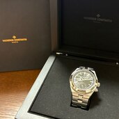 7900v/110a-b546（高級時計）の商品画像 - 査定依頼日：2025年1月16日 - 最高査定価格：3,250,000円