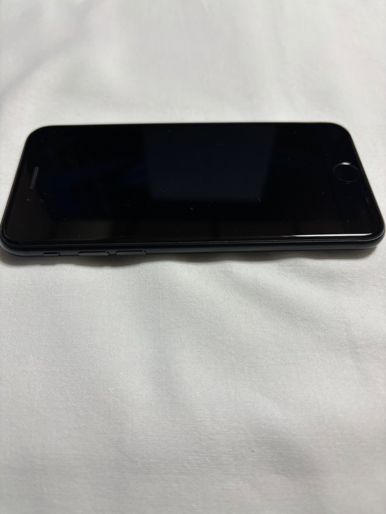 iPhone SE (第 2 世代) 64GB SIMフリー（スマホ）の商品画像 - 査定依頼日：2026年2月4日 - 最高査定価格：3,000円