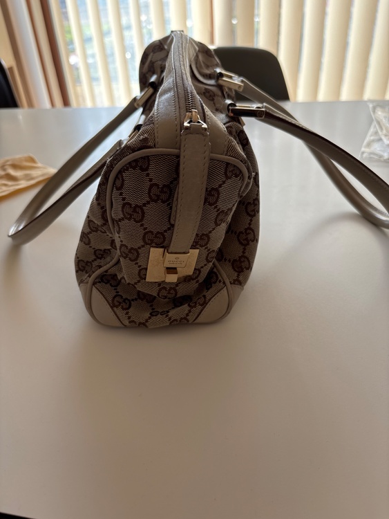 不明（ブランドバッグ）の商品画像 - 査定依頼日：2026年3月8日 - 最高査定価格：35,000円