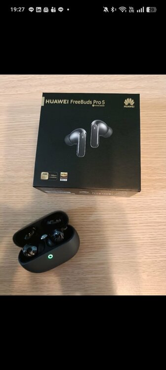 HUAWEI FreeBuds Pro 5（オーディオ・スピーカー）の商品画像 - 査定依頼日：2026年7月28日 - 最高査定価格：10,100円