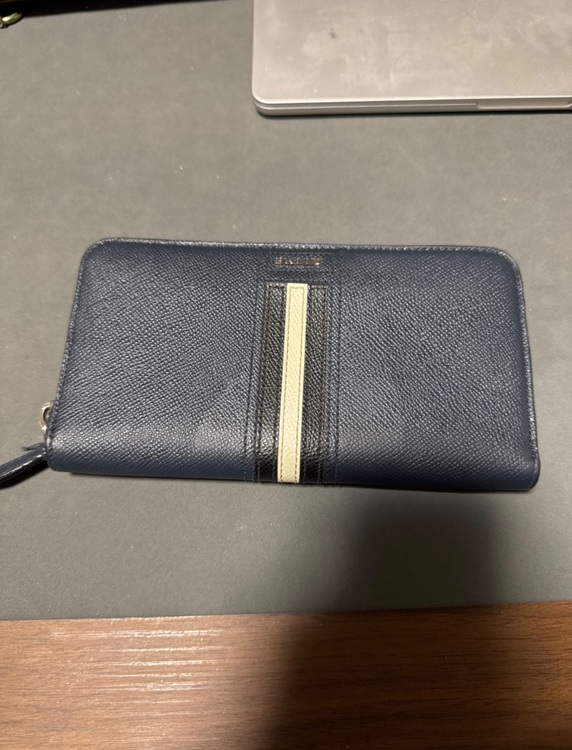 BALLY 長財布（ブランド財布・小物）の商品画像 - 査定依頼日：2025年11月24日 - 最高査定価格：100,000円