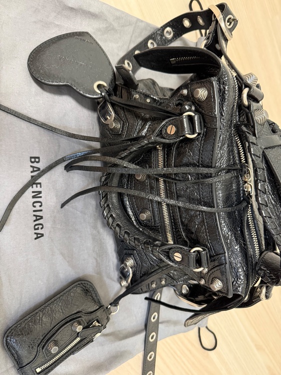 ネオカゴール（ブランドバッグ）の商品画像 - 査定依頼日：2025年8月29日 - 最高査定価格：150,000円