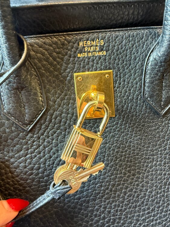 オータクロア（ブランドバッグ）の商品画像 - 査定依頼日：2025年4月20日 - 最高査定価格：1,300,000円