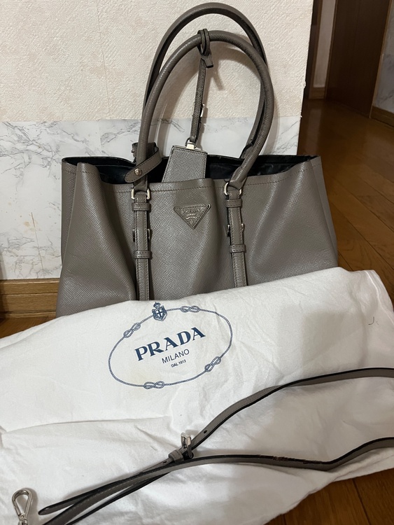 プラダ  （ブランドバッグ）の商品画像 - 査定依頼日：2026年2月4日 - 最高査定価格：50,000円