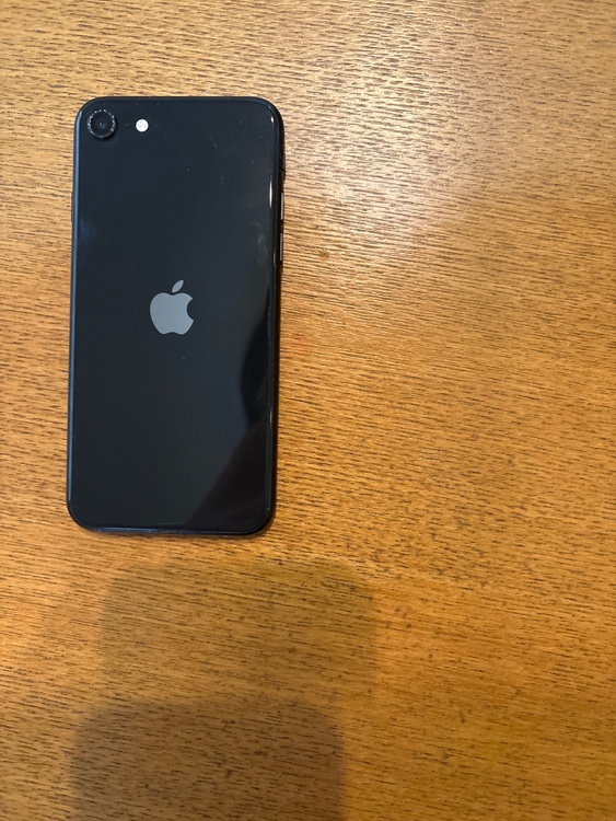 iPhone SE (第 2 世代) 128GB SIMフリー（スマホ）の商品画像 - 査定依頼日：2026年3月13日 - 最高査定価格：15,000円