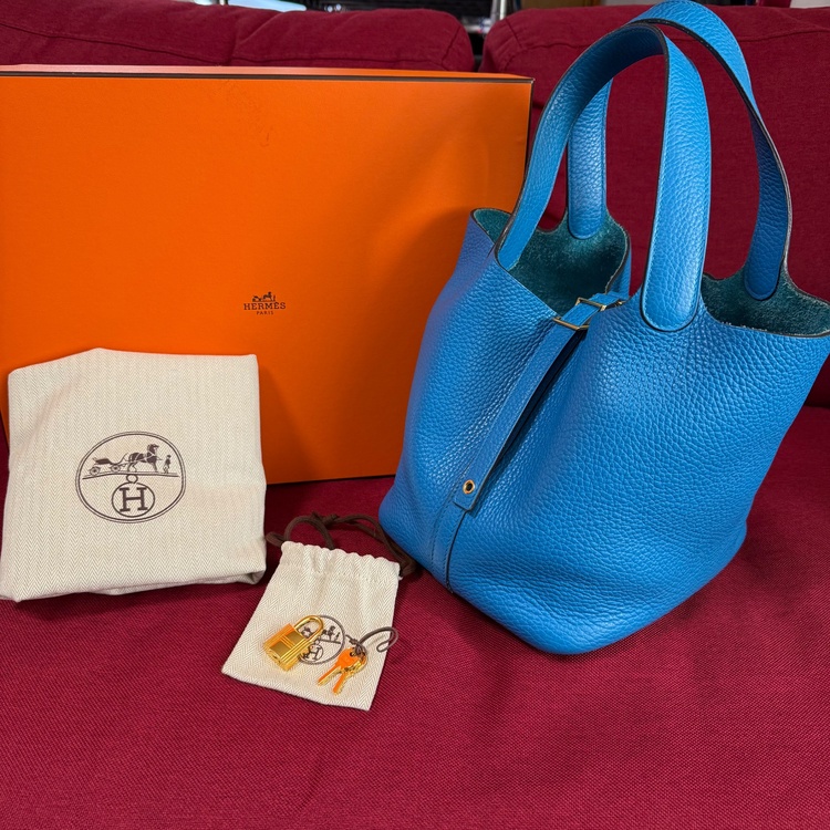 ピコタンロックMM（ブランドバッグ）の商品画像 - 査定依頼日：2025年12月16日 - 最高査定価格：400,000円