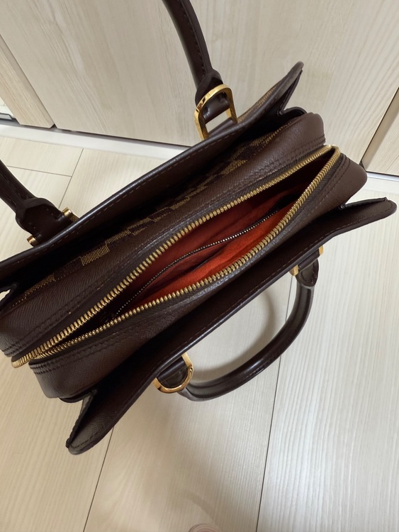 LOUIS VUITTON トリアナ ダミエ エベヌ（ブランドバッグ）の商品画像 - 査定依頼日：2025年8月10日 - 最高査定価格：78,000円