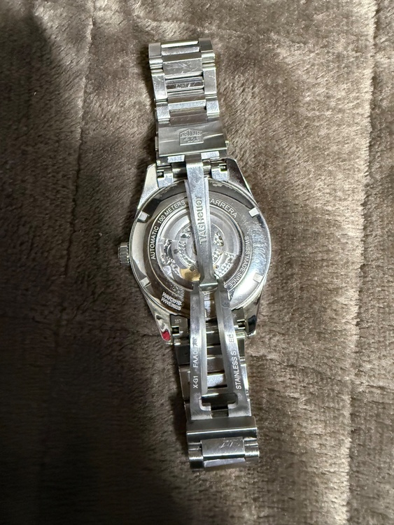 タグ・ホイヤー　カレラ キャリバー5 デイデイト（高級時計）の商品画像 - 査定依頼日：2026年3月27日 - 最高査定価格：160,000円