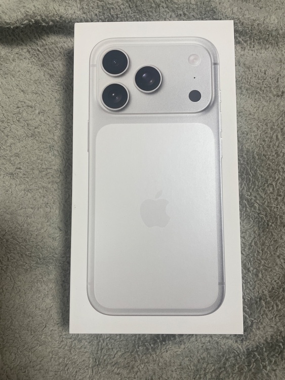 iPhone iPhone 17 Pro 1TB SIMフリー（スマホ）の商品画像 - 査定依頼日：2026年6月27日 - 最高査定価格：205,000円