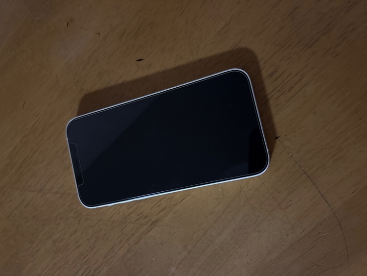 iPhone 12 64GB SIMフリー（スマホ）の商品画像 - 査定依頼日：2026年3月5日 - 最高査定価格：24,000円