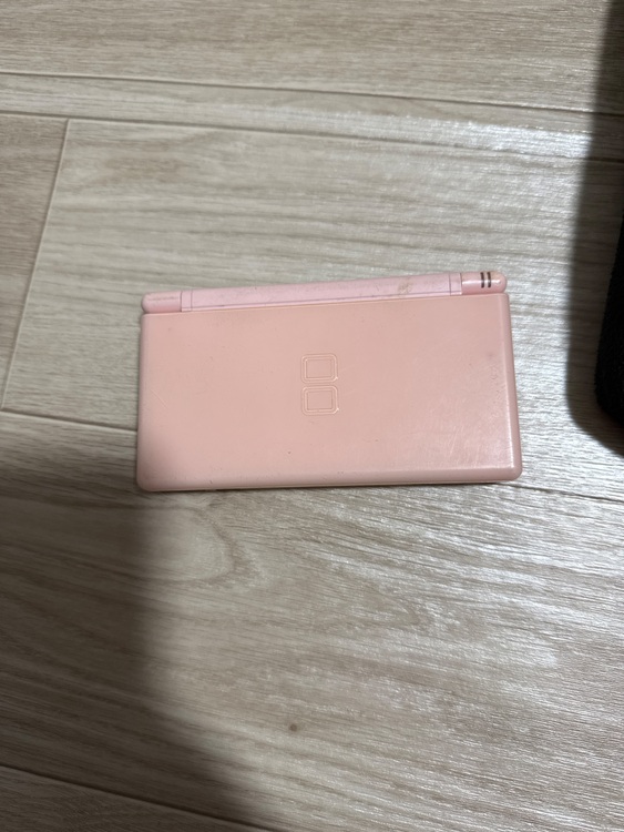 ニンテンドーDS rite（ゲーム機本体・ゲームソフト）の商品画像 - 査定依頼日：2025年8月15日 - 最高査定価格：300円