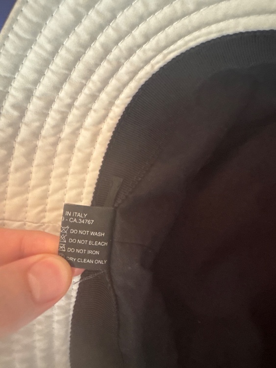 プラダ  （ブランドバッグ）の商品画像 - 査定依頼日：2026年1月26日 - 最高査定価格：30,000円