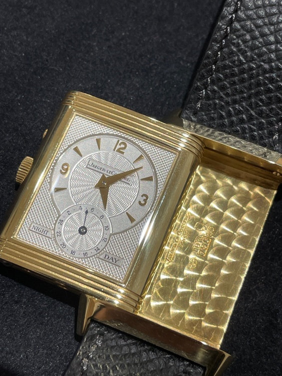 レベルソデュオK18YG（高級時計）の商品画像 - 査定依頼日：2025年12月4日 - 最高査定価格：1,400,000円