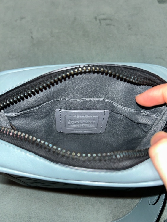 その他 コーチ （ブランドバッグ）の商品画像 - 査定依頼日：2025年12月6日 - 最高査定価格：5,000円