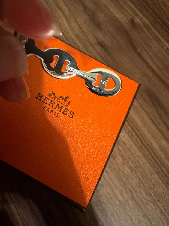 シェーヌダンクルアンシェネバングルLG（金・貴金属）の商品画像 - 査定依頼日：2025年3月15日 - 最高査定価格：100,000円