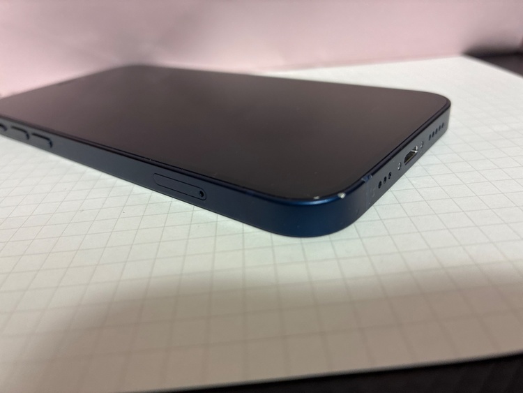 iPhone 12 128GB SIMフリー（スマホ）の商品画像 - 査定依頼日：2026年2月27日 - 最高査定価格：27,000円