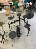 ローランド　電子ドラム（ピアノ・楽器・PA機材）の商品画像 - 査定依頼日：2025年7月18日 - 最高査定価格：8,000円