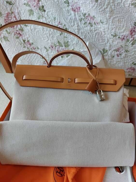 エルメス エールライン （ブランドバッグ）の商品画像 - 査定依頼日：2025年3月26日 - 最高査定価格：350,000円