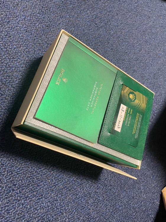 ロレックス サブマリーナー （高級時計）の商品画像 - 査定依頼日：2025年7月16日 - 最高査定価格：2,000,000円