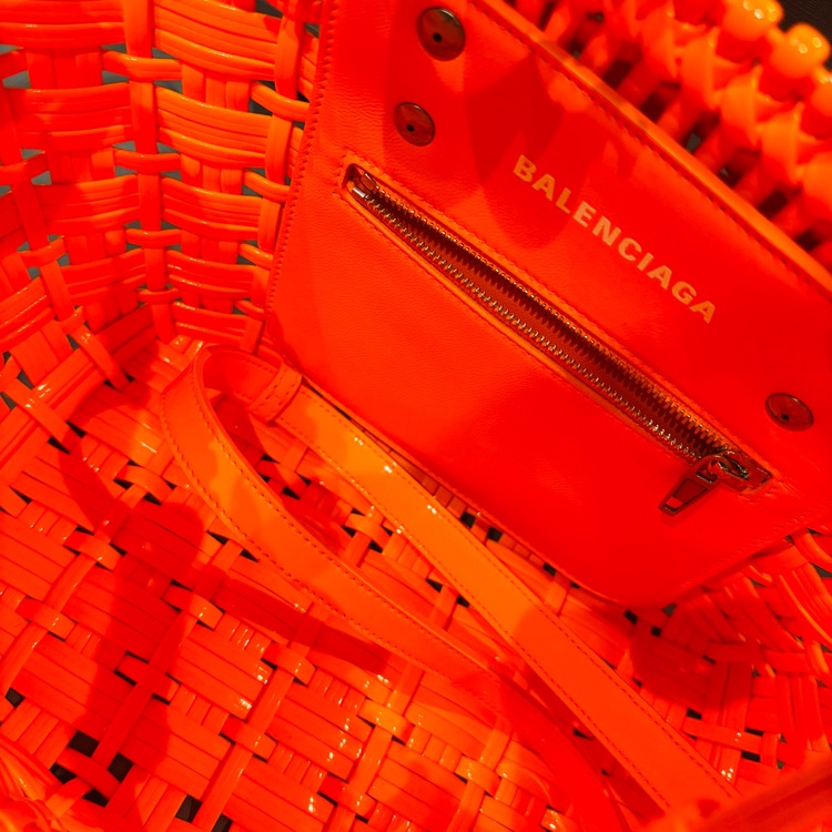 バレンシアガ  （ブランドバッグ）の商品画像 - 査定依頼日：2025年9月17日 - 最高査定価格：63,000円