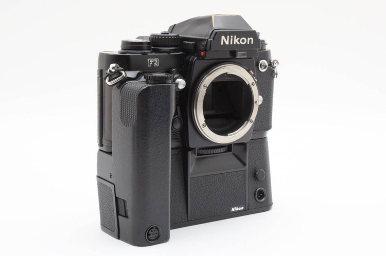 【動作良好品★】ニコン F3 Nikon F3 アイレベル + MD-4 #M1（カメラ）の商品画像 - 査定依頼日：2025年8月31日 - 最高査定価格：40,000円