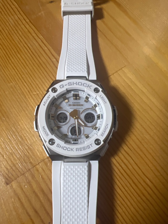 G-SHOCK その他 GST-W30（高級時計）の商品画像 - 査定依頼日：2025年9月20日 - 最高査定価格：6,000円