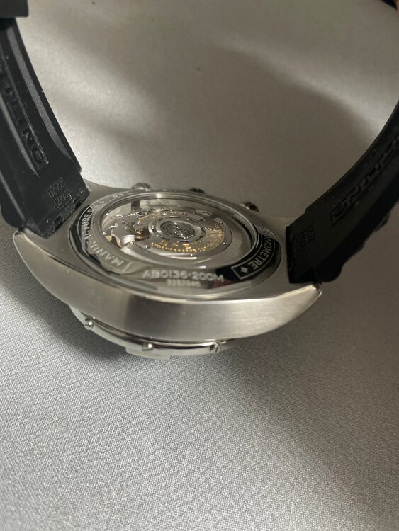 ブライトリング クロノマット B01 44  AB0136251B2S（高級時計）の商品画像 - 査定依頼日：2025年4月27日 - 最高査定価格：750,000円