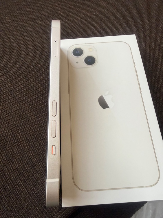 iPhone iPhone 13 128GB SIMフリー（スマホ）の商品画像 - 査定依頼日：2026年7月17日 - 最高査定価格：34,000円