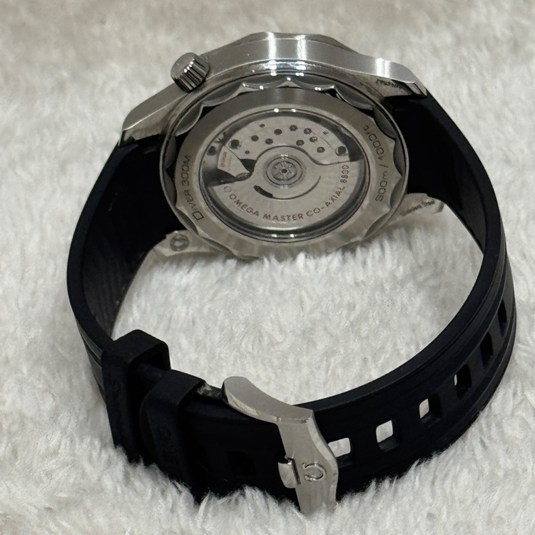 ダイバー300M　コーアクシャル　マスター　クロノメーター（高級時計）の商品画像 - 査定依頼日：2025年11月18日 - 最高査定価格：585,000円