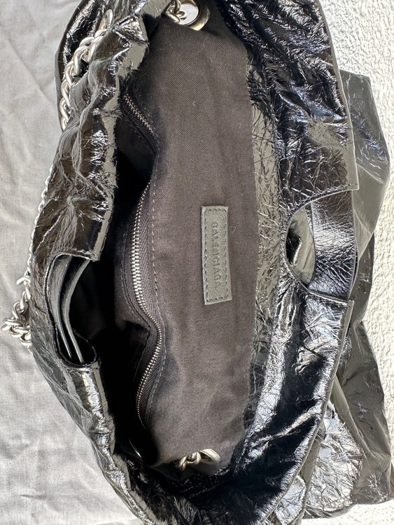 バレンシアガ  （ブランドバッグ）の商品画像 - 査定依頼日：2025年9月23日 - 最高査定価格：130,000円