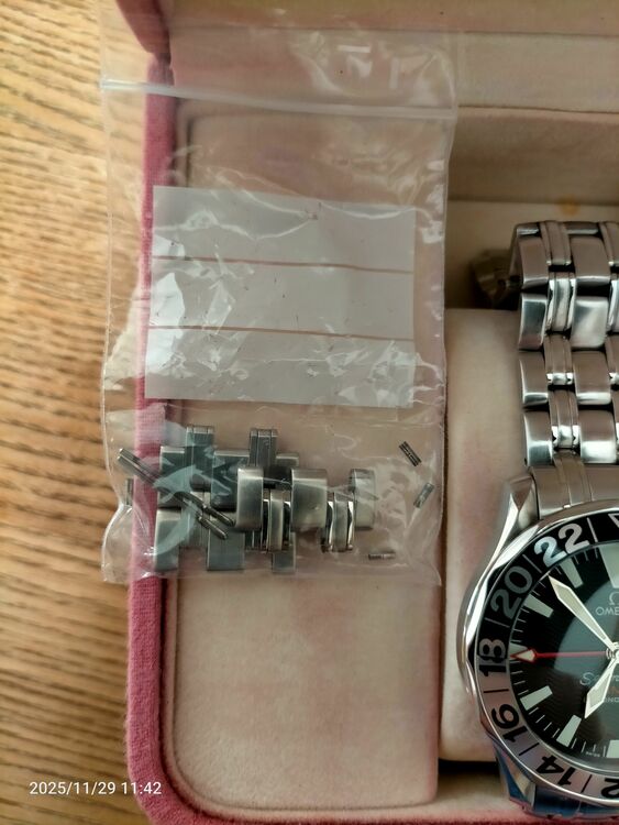 オメガ シーマスター GMT2534（高級時計）の商品画像 - 査定依頼日：2025年11月29日 - 最高査定価格：320,000円